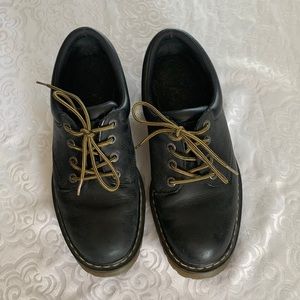 Men’s size 10 Dr Martens